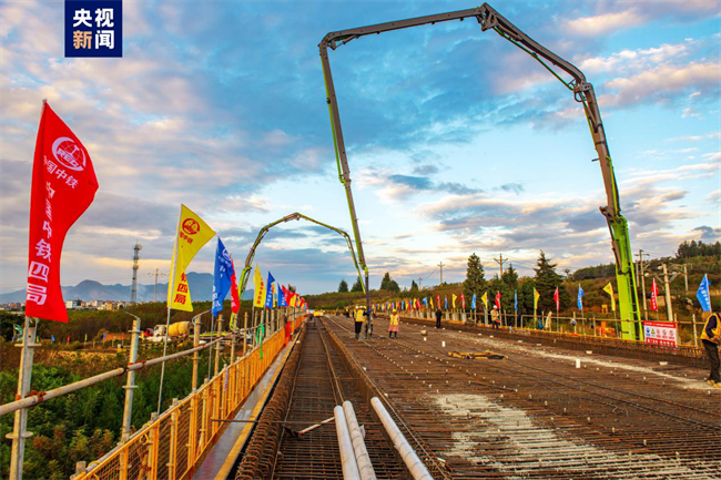 1666923075383078365.png 2.png