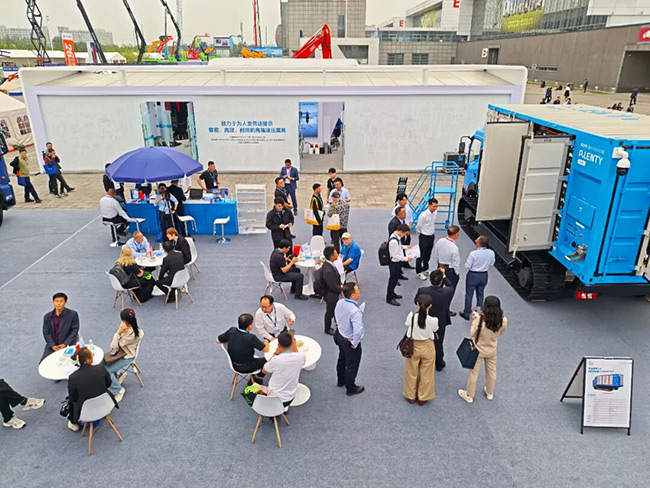 1761896939525043792.jpg 1.jpg