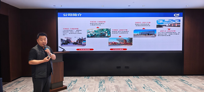 1762219124043052953.jpg 6407.jpg