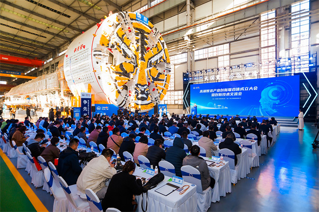 1764294830438052075.jpg 6400.jpg